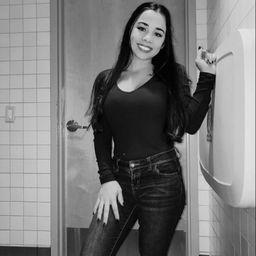 Meet your Posher, Charissy